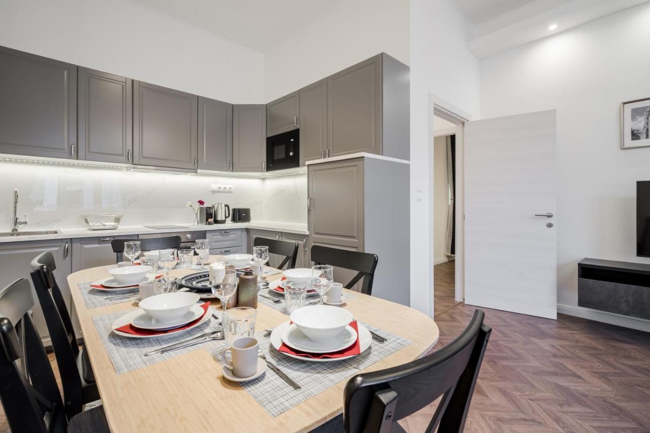 Bpr Sirius Suite With A/C Budapest Exterior photo